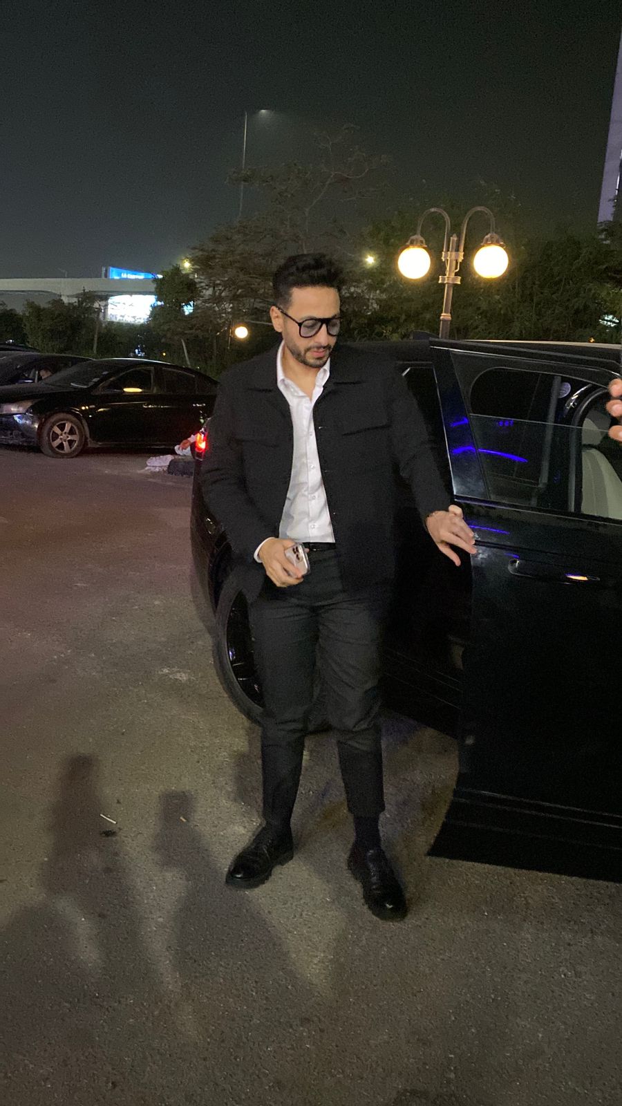 محمد هنيدي وحمادة هلال يتألقوا في عزاء المؤلف أحمد عبدالله 5 1762624479 167 محمد هنيدي وحمادة هلال يتألقوا في عزاء المؤلف أحمد عبدالله