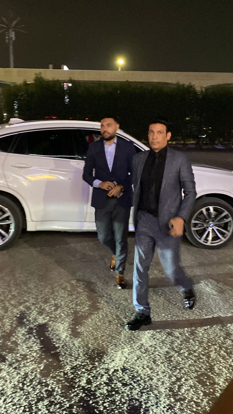 محمد هنيدي وحمادة هلال يتألقوا في عزاء المؤلف أحمد عبدالله 7 1762624479 734 محمد هنيدي وحمادة هلال يتألقوا في عزاء المؤلف أحمد عبدالله