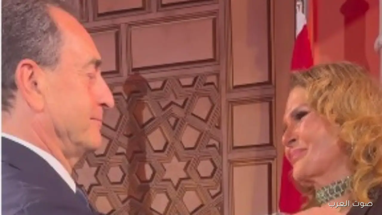 يسرا تتسلم وسام جوقة الشرف من فرنسا | صور وفيديو