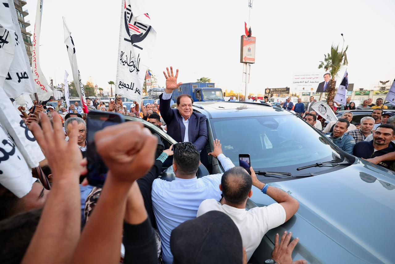احتفالية كبيرة في الجيزة لدعم النائب محمد أبو العينين في الانتخابات البرلمانية 10 1762877929 533 احتفالية كبيرة في الجيزة لدعم النائب محمد أبو العينين في