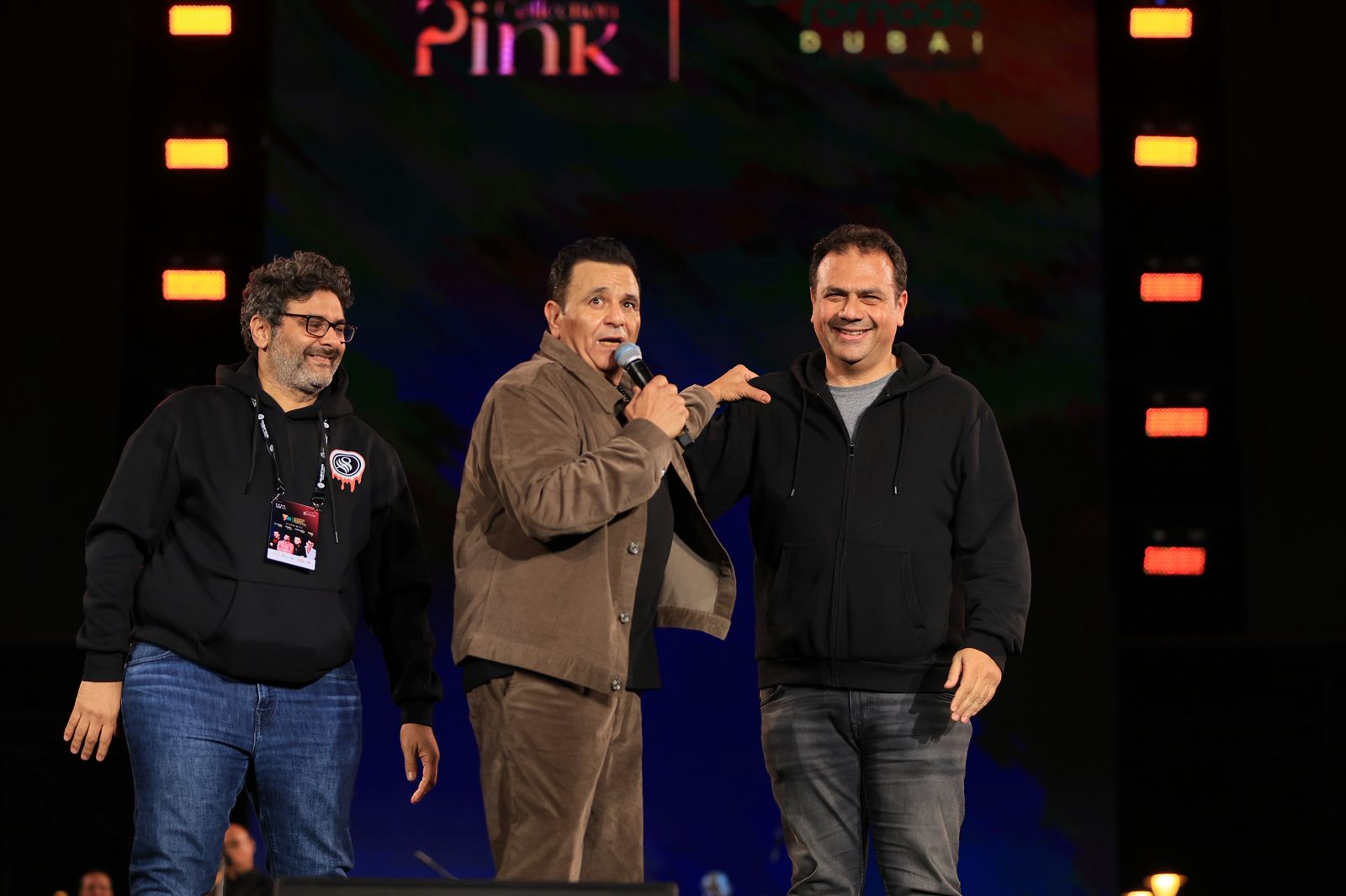 فؤش وحميد وإيهاب وهشام يشعلوا شتاء مدينتي بحضور جماهيري كبير 10 1763227661 346 فؤش وحميد وإيهاب وهشام يشعلوا شتاء مدينتي بحضور جماهيري كبير