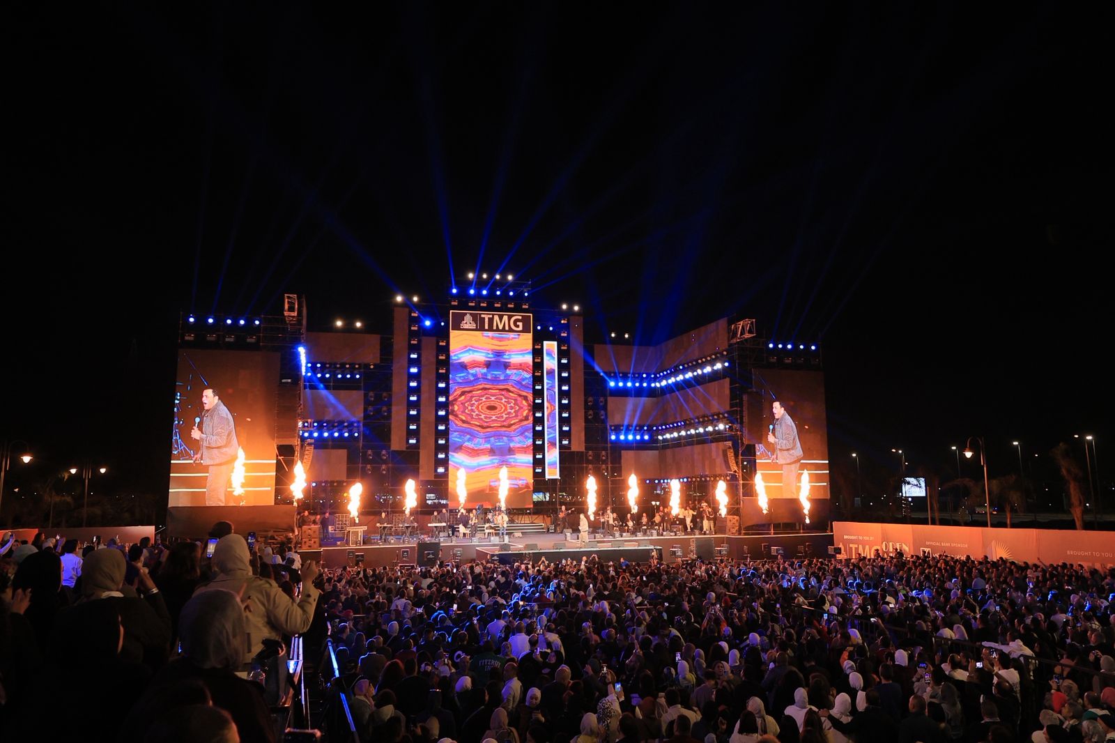 فؤش وحميد وإيهاب وهشام يشعلوا شتاء مدينتي بحضور جماهيري كبير 5 1763227661 668 فؤش وحميد وإيهاب وهشام يشعلوا شتاء مدينتي بحضور جماهيري كبير