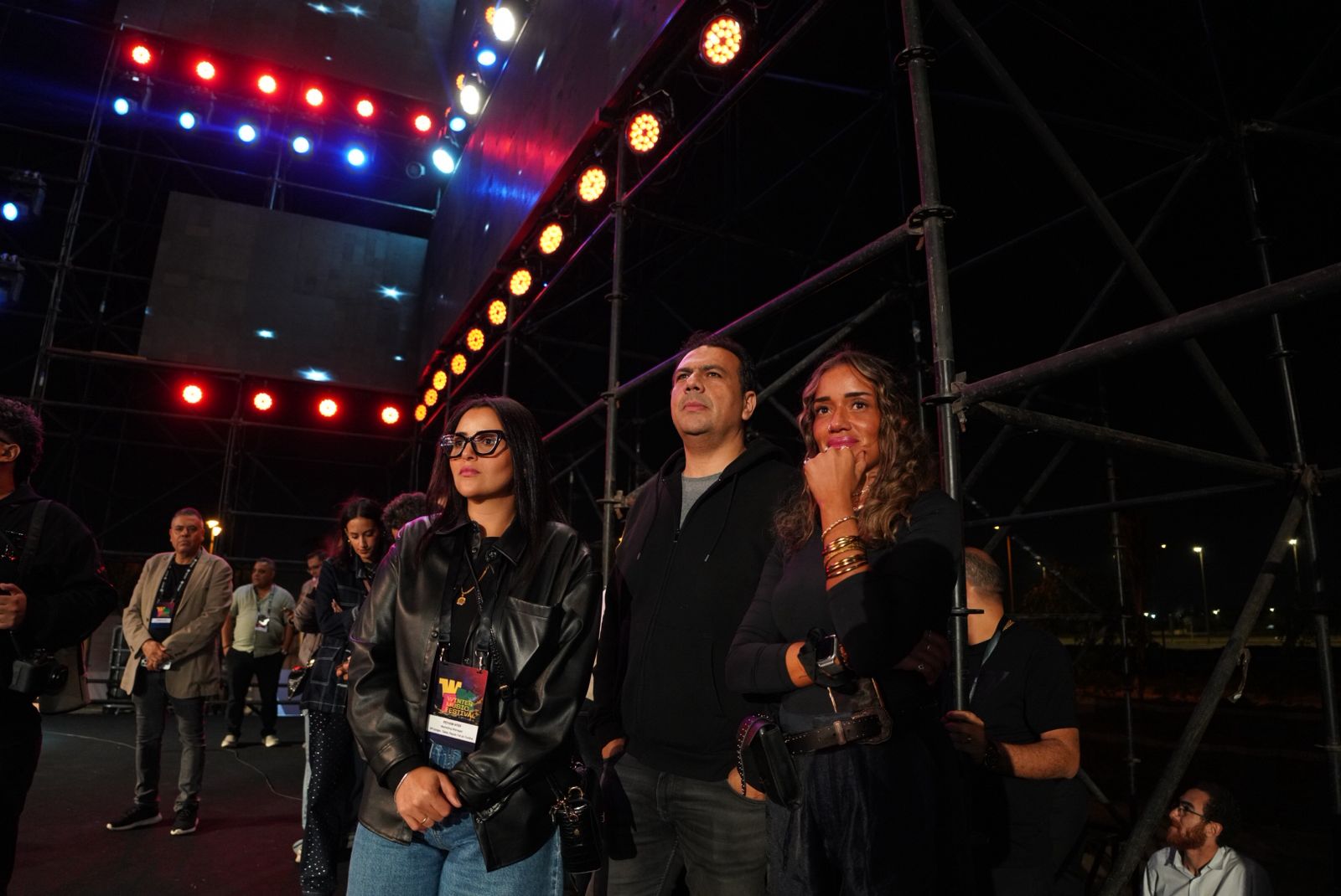 فؤش وحميد وإيهاب وهشام يشعلوا شتاء مدينتي بحضور جماهيري كبير 18 1763227662 421 فؤش وحميد وإيهاب وهشام يشعلوا شتاء مدينتي بحضور جماهيري كبير