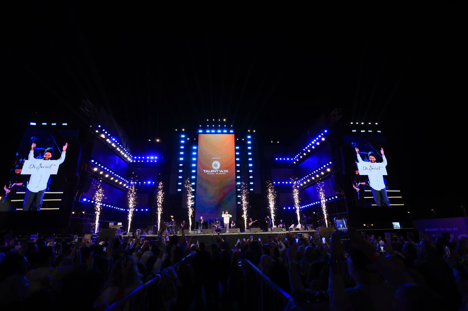 فؤش وحميد وإيهاب وهشام يشعلوا شتاء مدينتي بحضور جماهيري كبير 27 1763227662 622 فؤش وحميد وإيهاب وهشام يشعلوا شتاء مدينتي بحضور جماهيري كبير