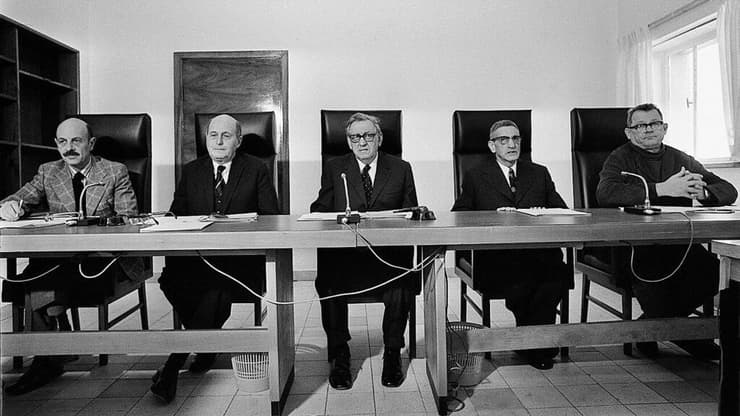 عن 97 سنة.. وفاة رئيس الاستخبارات العسكرية الإسرائيلية في حرب أكتوبر 73 3 لجنة التحقيق