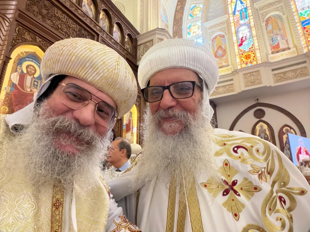 الأنبا أباکير يبارك المطارنة الجدد ويدعي لهم في خدمتهم مع صور 4 1763898062 732 الأنبا أباکير يبارك المطارنة الجدد ويدعي لهم في خدمتهم مع