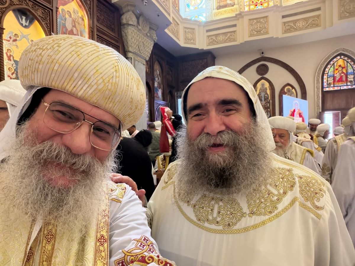 الأنبا أباکير يبارك المطارنة الجدد ويدعي لهم في خدمتهم مع صور 6 1763898062 762 الأنبا أباکير يبارك المطارنة الجدد ويدعي لهم في خدمتهم مع