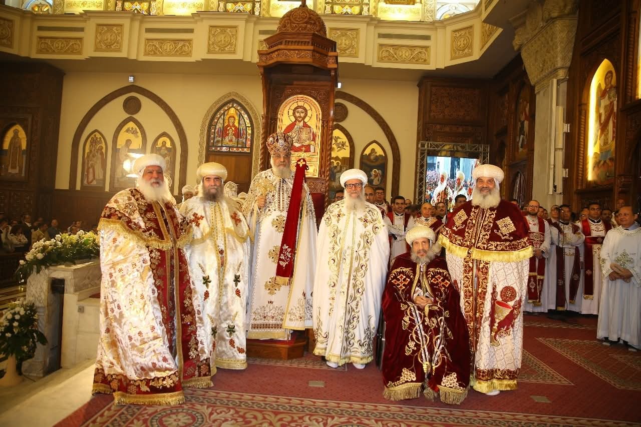 الأنبا أباکير يبارك المطارنة الجدد ويدعي لهم في خدمتهم مع صور 12 1763898063 968 الأنبا أباکير يبارك المطارنة الجدد ويدعي لهم في خدمتهم مع