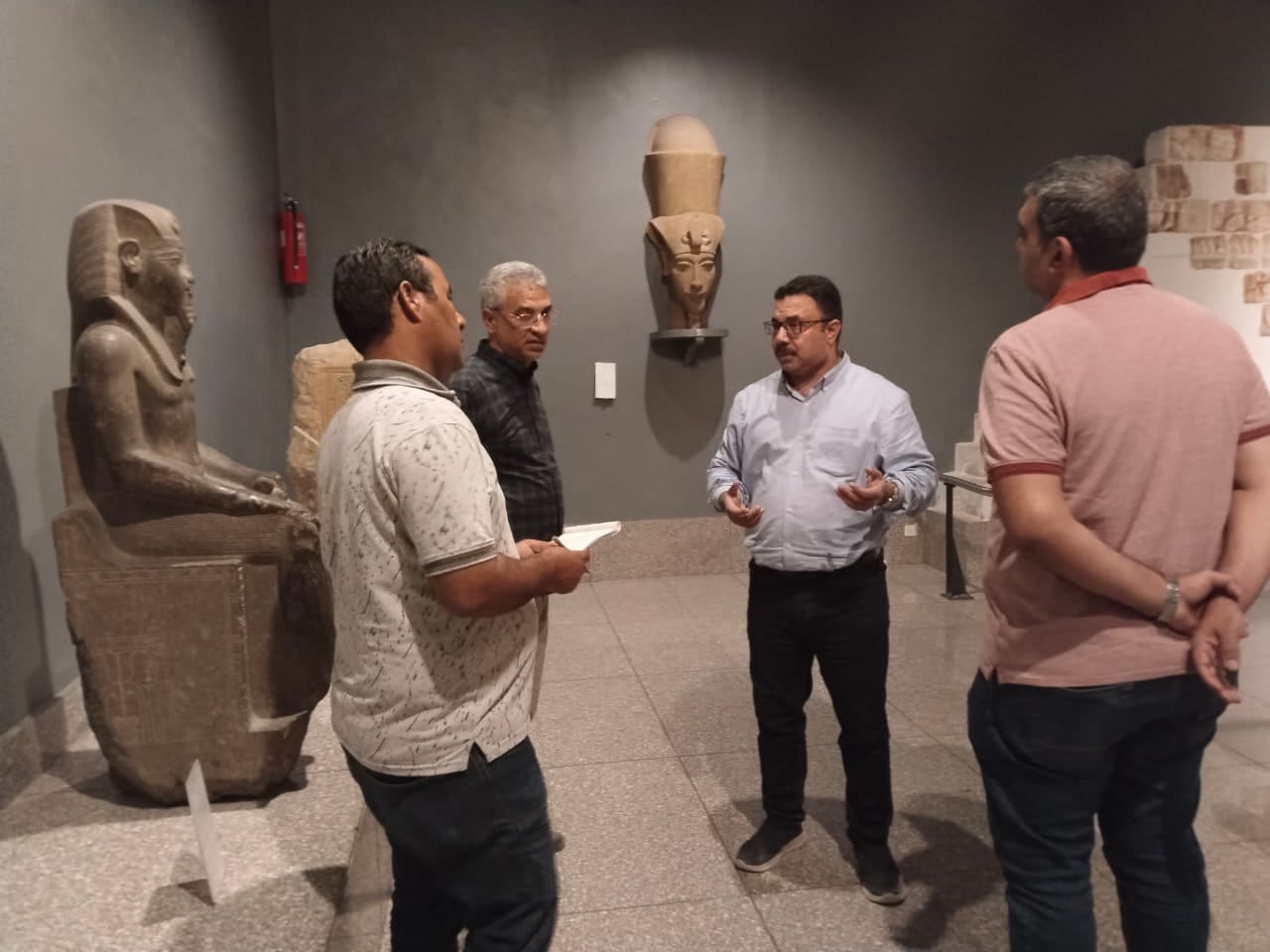 تطوير عرض جديد لخبيئة الأقصر في متحف الفن المصري القديم 3 1763905821 714 تطوير عرض جديد لخبيئة الأقصر في متحف الفن المصري القديم