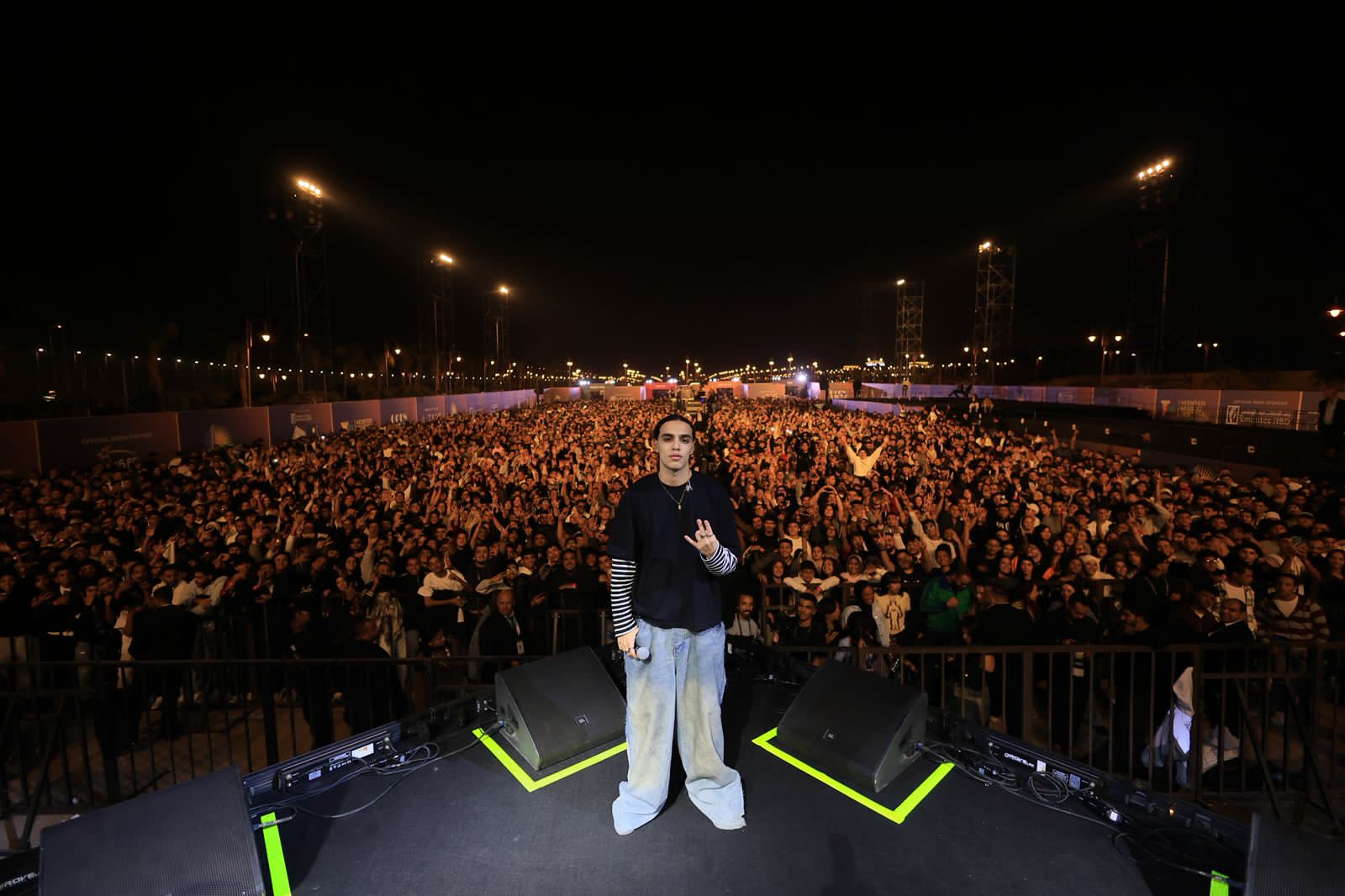 ليالي "شتاء مدينتي" تتألق بحفل راب مميز مع شهاب والموند وتومي ودي جي سكر 3 1764430186 947 ليالي شتاء مدينتي تتألق بحفل راب مميز مع شهاب والموند