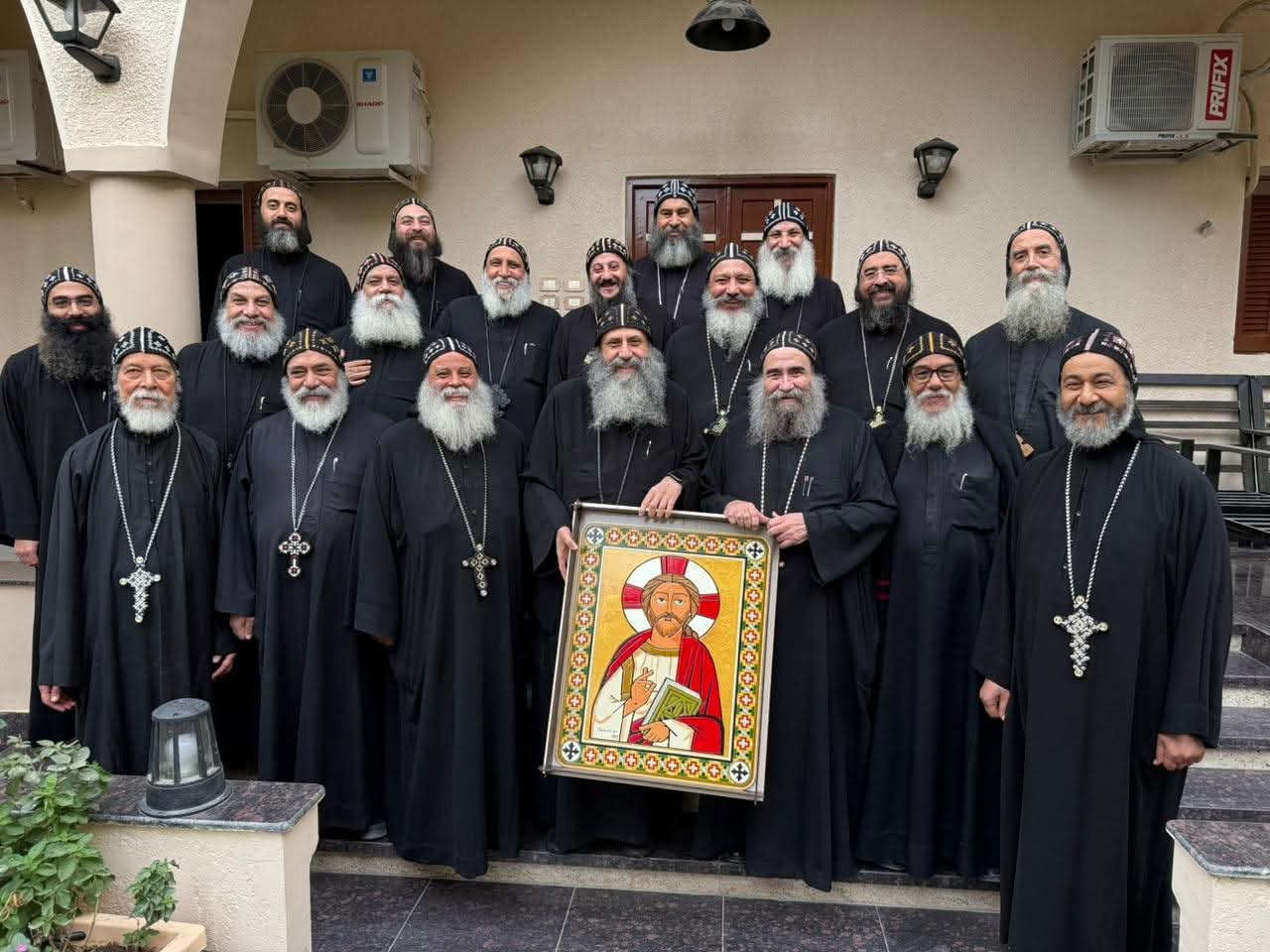 دير المحرق يشارك أسيوط فرحتها بترقية الأنبا يؤانس لمطران بيد البابا 6 1764530792 104 دير المحرق يشارك أسيوط فرحتها بترقية الأنبا يؤانس لمطران بيد