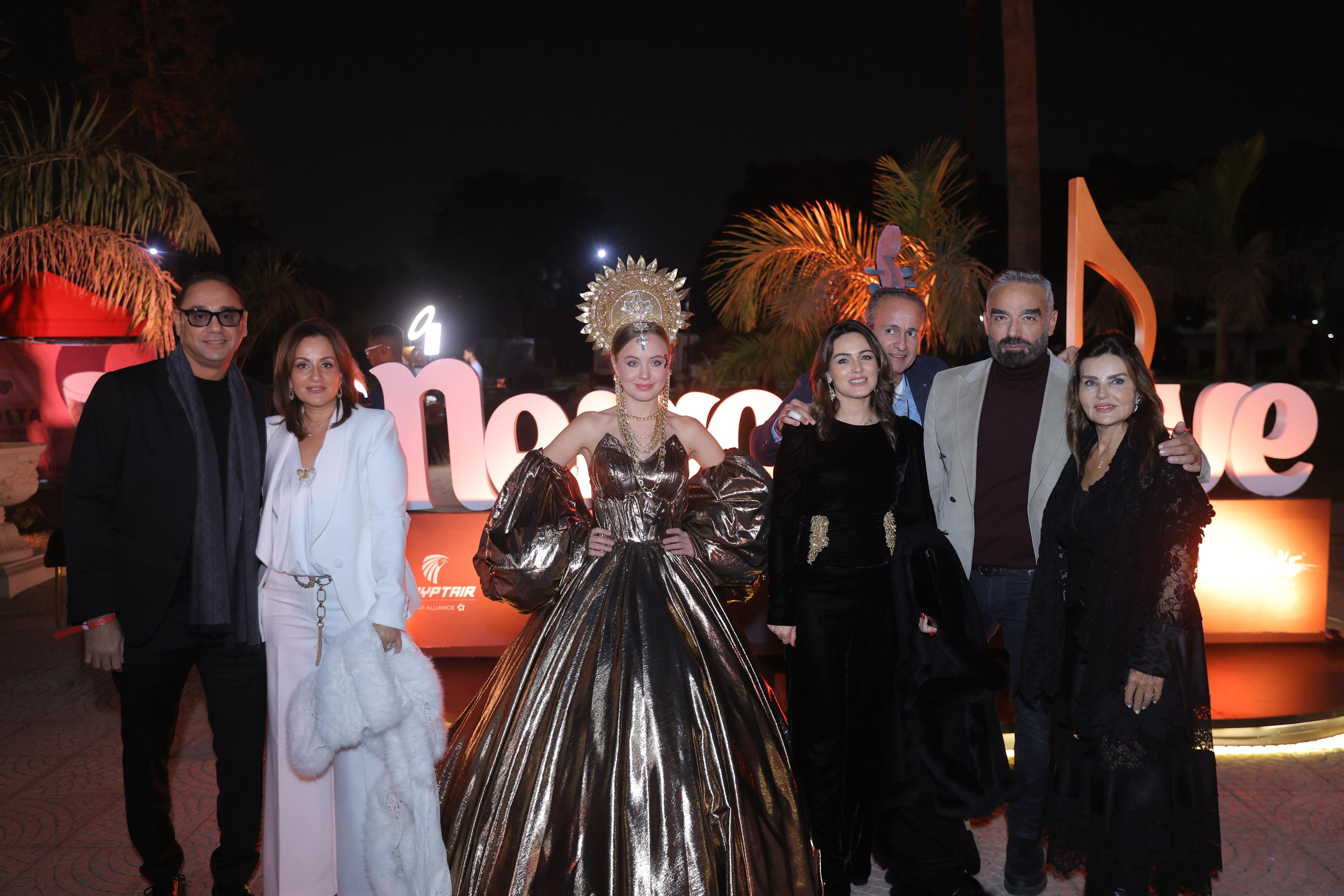 آمال ماهر في قصر القبة