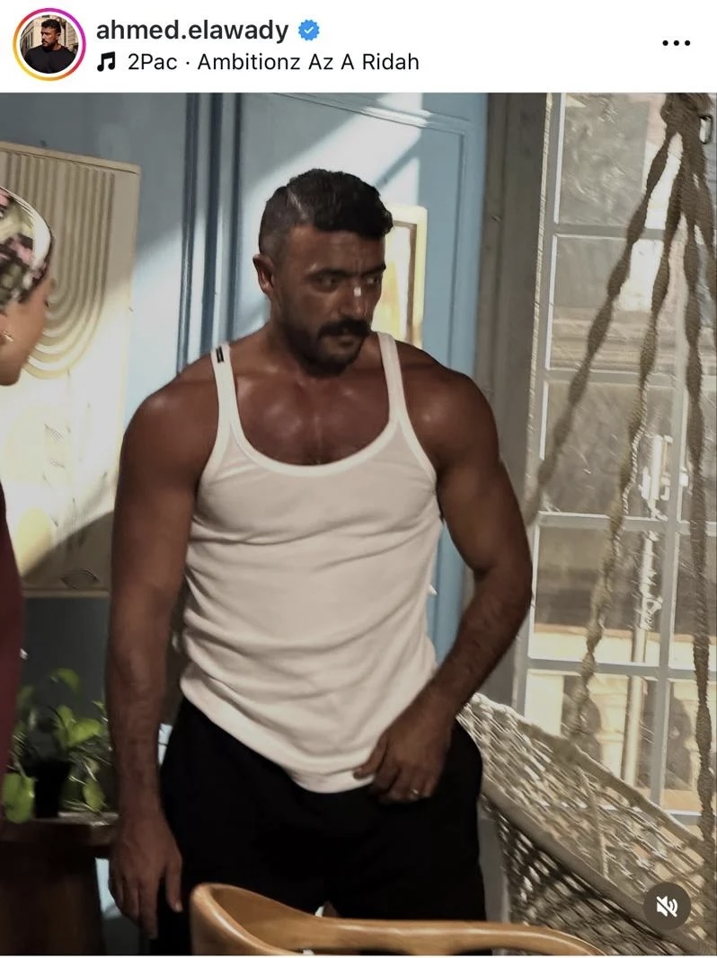 بـ "اللوك الجديد".. العوضي يشارك صور من كواليس فيلم "علي كلاى" 2 بـ اللوك الجديد العوضي يشارك صور من كواليس فيلم علي