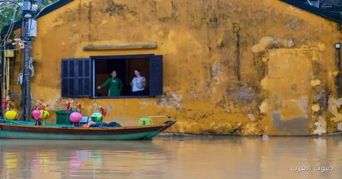 تحذيرات مستمرة من فيضانات فيتنام.. 8 قتلى وعشرات المفقودين