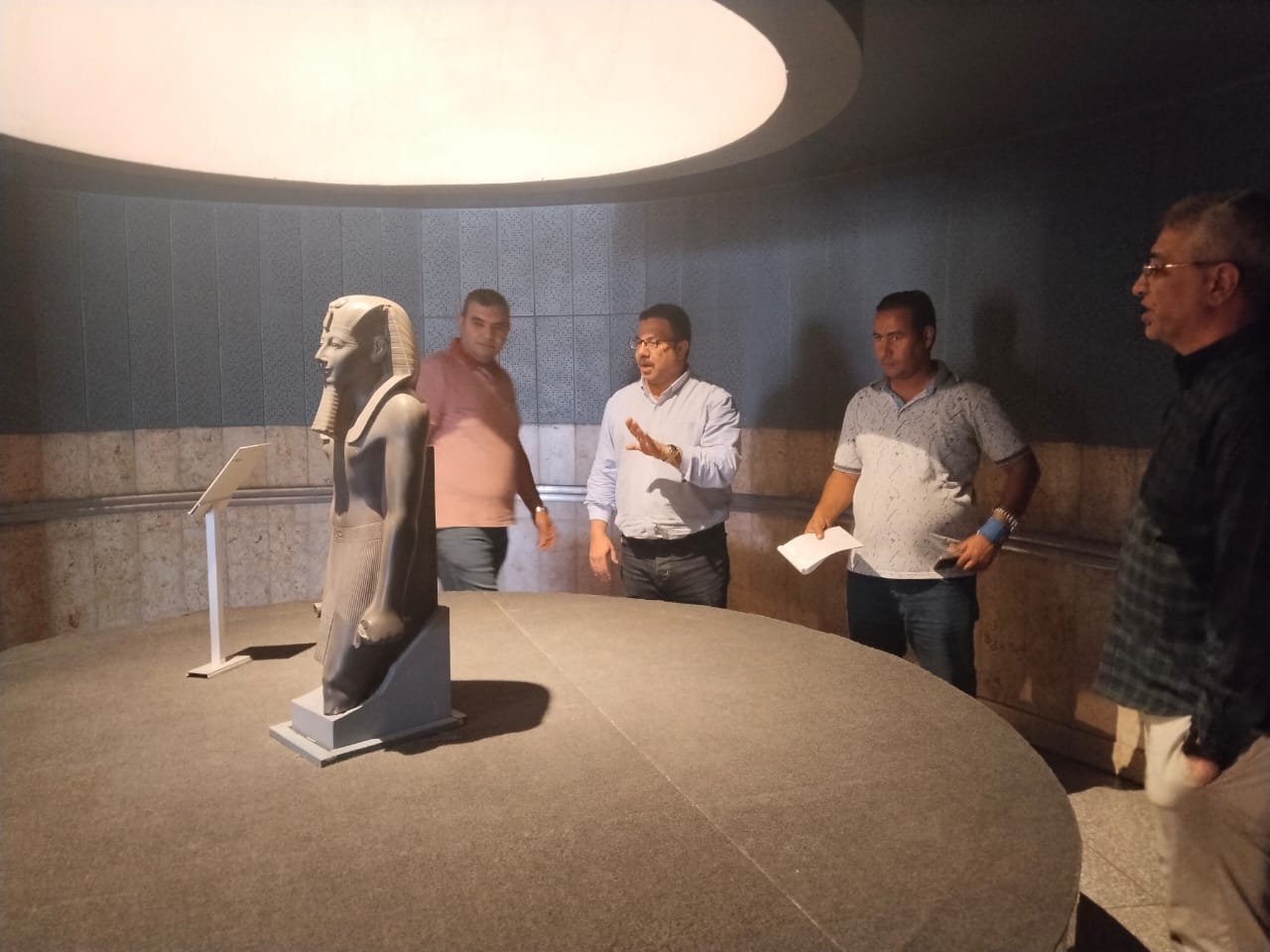 تطوير عرض جديد لخبيئة الأقصر في متحف الفن المصري القديم 2 تطوير عرض جديد لخبيئة الأقصر في متحف الفن المصري القديم