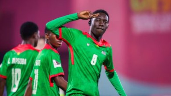 مانشستر سيتي ومانشستر يونايتد يتنافسوا على نجم من بوركينا فاسو