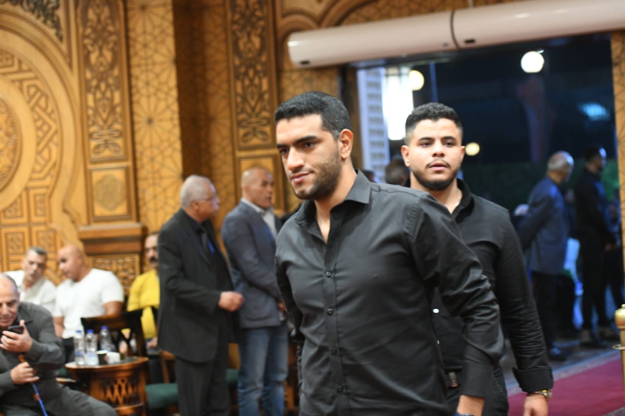 نجوم الفن محمد هنيدي وأحمد أدم ومحمد رمضان يشاركون في عزاء السيناريست أحمد عبد الله 2 نجوم الفن محمد هنيدي وأحمد أدم ومحمد رمضان يشاركون في