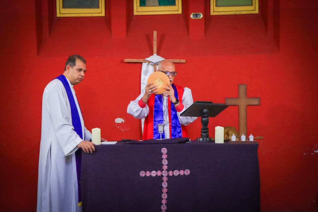 رئيس الكنيسة الأسقفية: العذارى شكلهم واحد لكن الاختلاف الحقيقي في قلوبهم 11 1764572760 344 رئيس الكنيسة الأسقفية العذارى شكلهم واحد لكن الاختلاف الحقيقي في