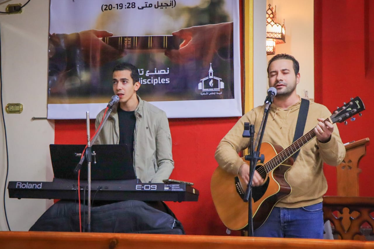 رئيس الكنيسة الأسقفية: العذارى شكلهم واحد لكن الاختلاف الحقيقي في قلوبهم 4 1764572760 545 رئيس الكنيسة الأسقفية العذارى شكلهم واحد لكن الاختلاف الحقيقي في