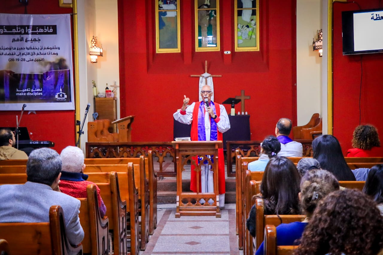 رئيس الكنيسة الأسقفية: العذارى شكلهم واحد لكن الاختلاف الحقيقي في قلوبهم 8 1764572760 712 رئيس الكنيسة الأسقفية العذارى شكلهم واحد لكن الاختلاف الحقيقي في