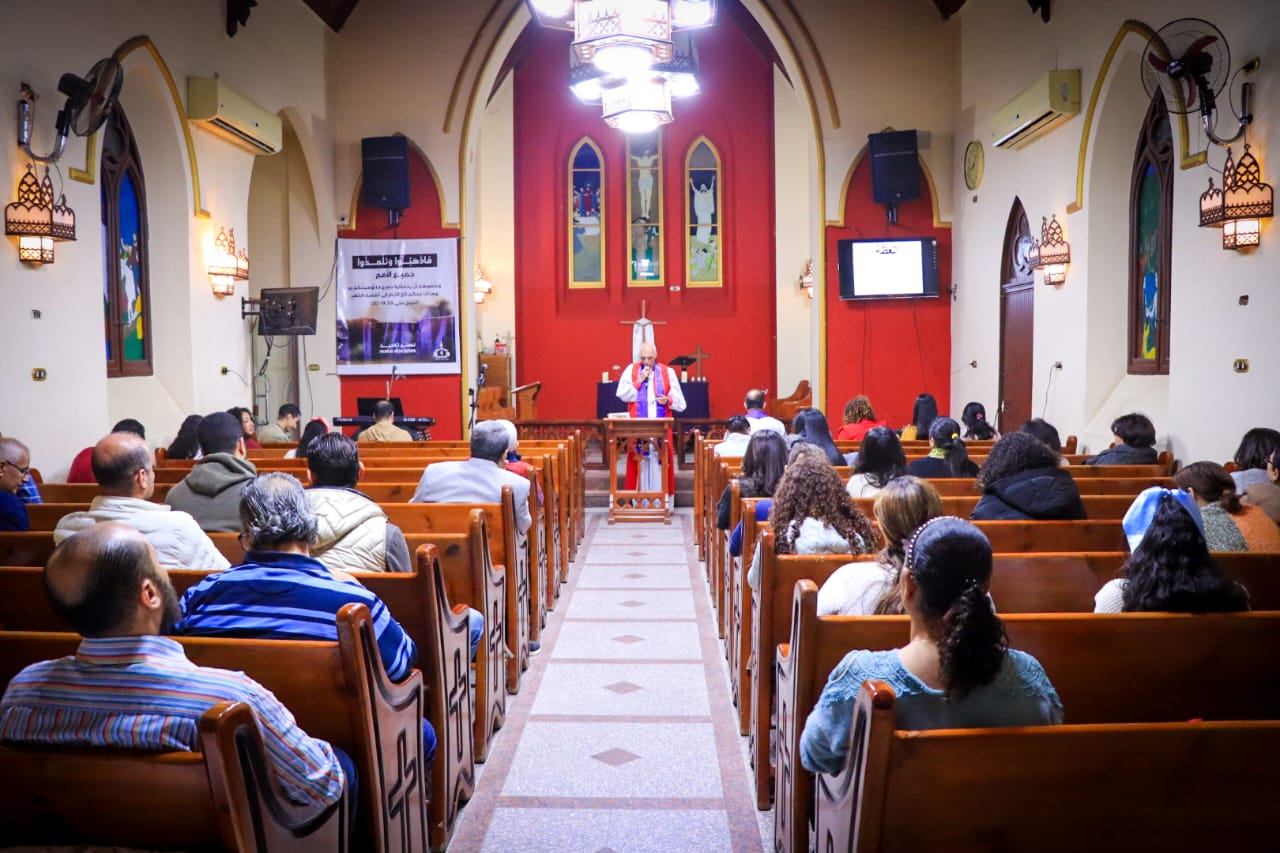 رئيس الكنيسة الأسقفية: العذارى شكلهم واحد لكن الاختلاف الحقيقي في قلوبهم 7 1764572760 917 رئيس الكنيسة الأسقفية العذارى شكلهم واحد لكن الاختلاف الحقيقي في