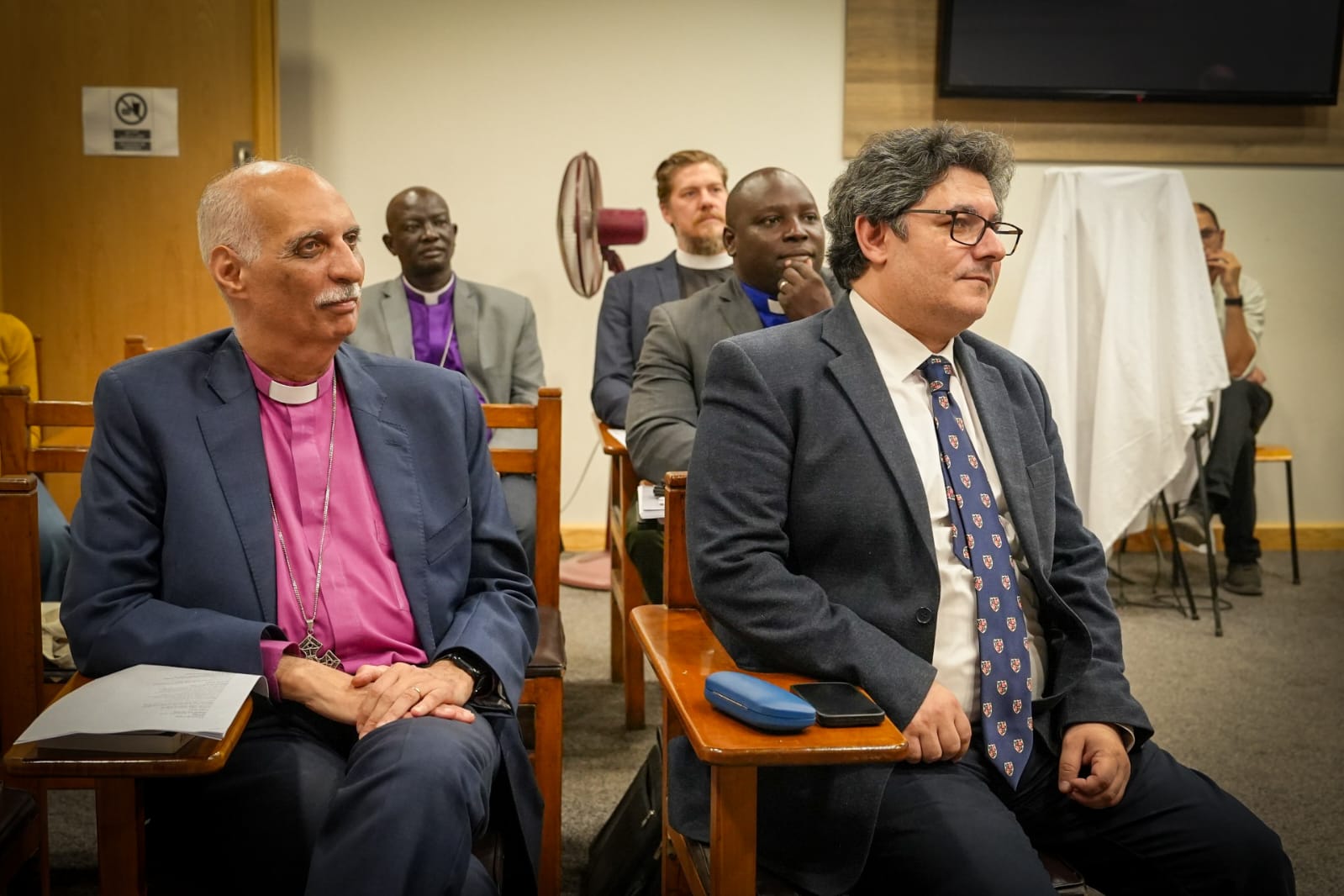 رئيس الأساقفة يشارك في بداية برنامج الدكتوراه بكلية اللاهوت الأسقفية 5 في ختام زيارته إلى تركيا.. البابا لاون يشارك في الليتورجية الإلهية بكنيسة القديس جاورجيوس البطريركية بالفنار