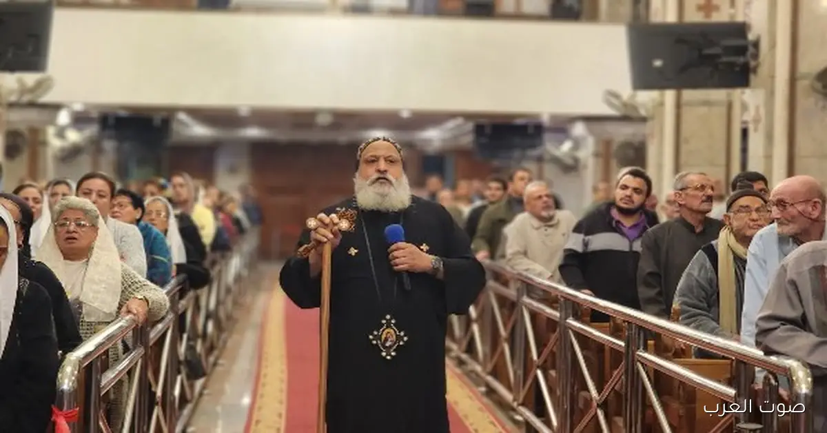 الأنبا ميخائيل بيصلي التسبحة الشهرية لشعب إيبارشية حلوان والمعصرة