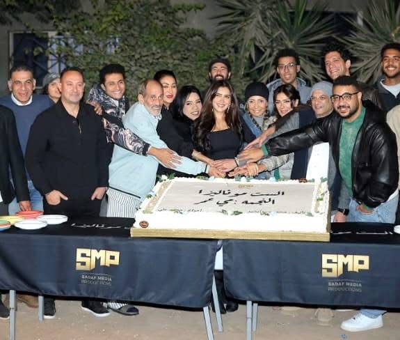 صورة من كواليس تصوير مسلسل الست موناليزا