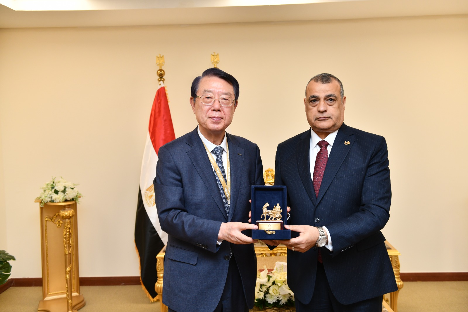 وزير الإنتاج الحربي يفتح مجالات تعاون جديدة مع فرنسا وكوريا في معرض EDEX 2025 3 1764686185 277 وزير الإنتاج الحربي يفتح مجالات تعاون جديدة مع فرنسا وكوريا