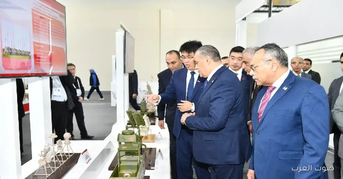 وزير الإنتاج الحربي يتفقد أجنحة الشركات في المعرض الدولي للصناعات الدفاعية “EDEX 2025”