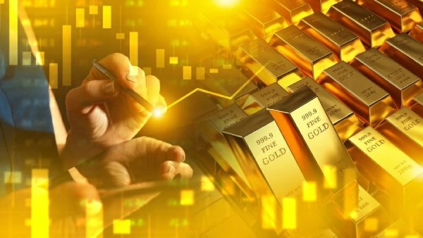 الذهب يقترب من أدنى مستوياته