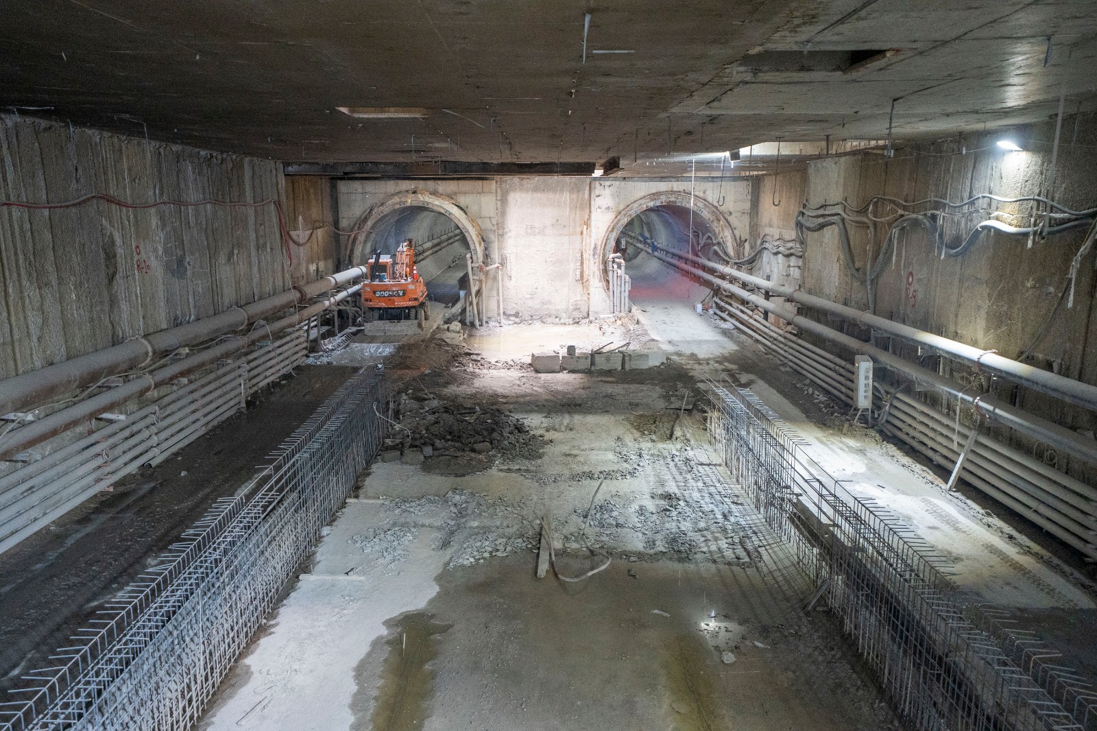 النقل تنشر صور جديدة للمرحلة الأولى من الخط الرابع لمترو الأنفاق 17 1764907243 57 النقل تنشر صور جديدة للمرحلة الأولى من الخط الرابع لمترو