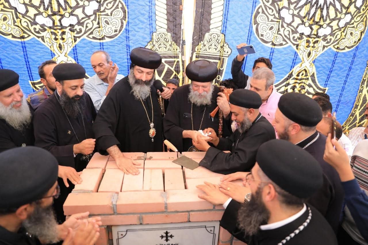 وضعوا حجر الأساس لكنيسة "الفرسان الثلاثة" في مدينة السادات 3 صورة للكنيسة