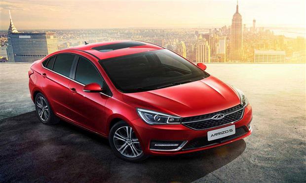 ركب شيري أريزو 5 سيدان بسعر 400 ألف جنيه 3 1765092847 236 ركب شيري أريزو 5 سيدان بسعر 400 ألف جنيه