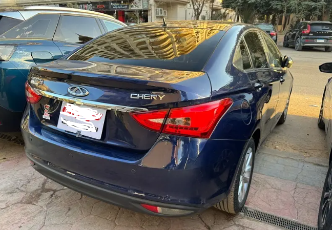 ركب شيري أريزو 5 سيدان بسعر 400 ألف جنيه 5 1765092848 504 ركب شيري أريزو 5 سيدان بسعر 400 ألف جنيه