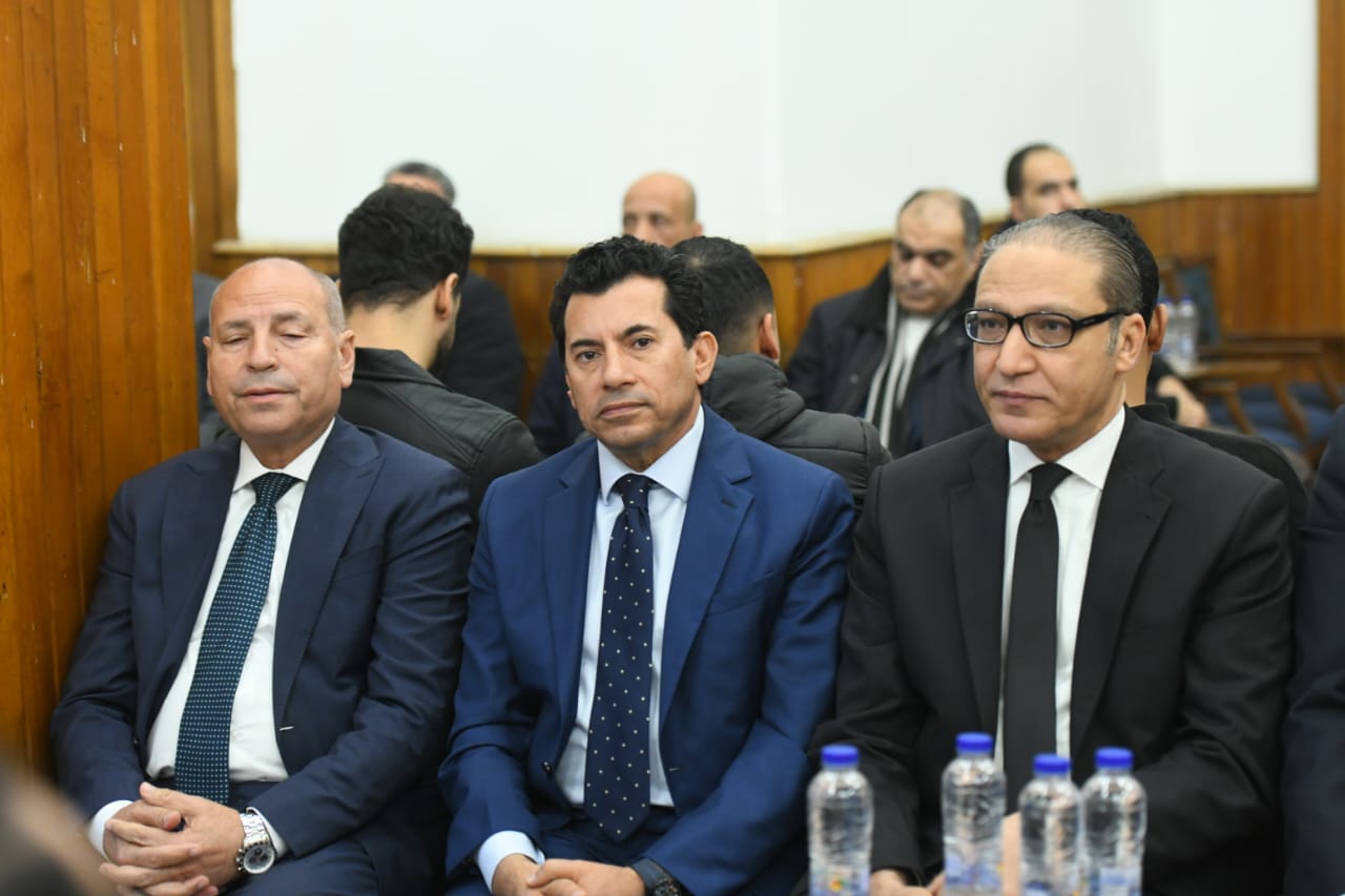 مشاهير ومؤثرين في المجتمع يحضروا عزاء شقيق الكاتب الصحفي إسلام عفيفي 4 إسلام عفيفي