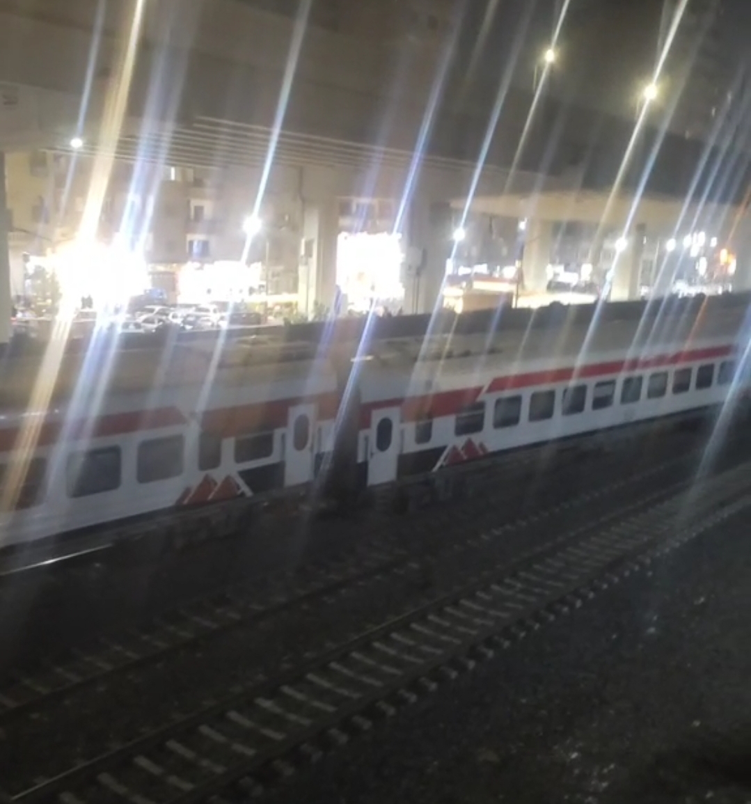 توقف حركة القطارات شوية بعد خروج عربات قطار روسي عن القضبان بين بشتيل وبولاق الدكرور 3 1765228873 117 توقف حركة القطارات شوية بعد خروج عربات قطار روسي عن