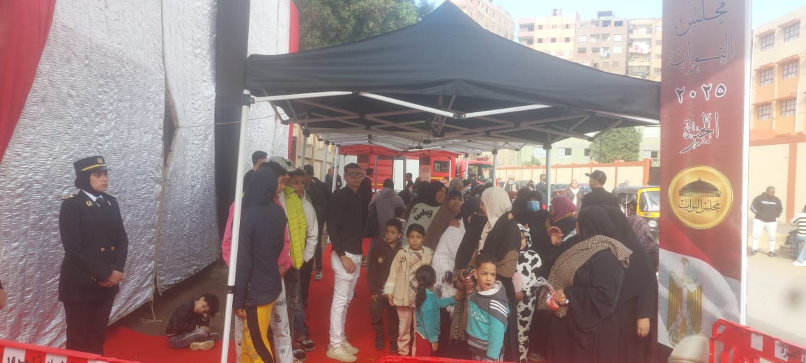 زحمة تصويت كبيرة في انتخابات مجلس النواب بفيصل الجيزة 6 1765359979 915 زحمة تصويت كبيرة في انتخابات مجلس النواب بفيصل الجيزة