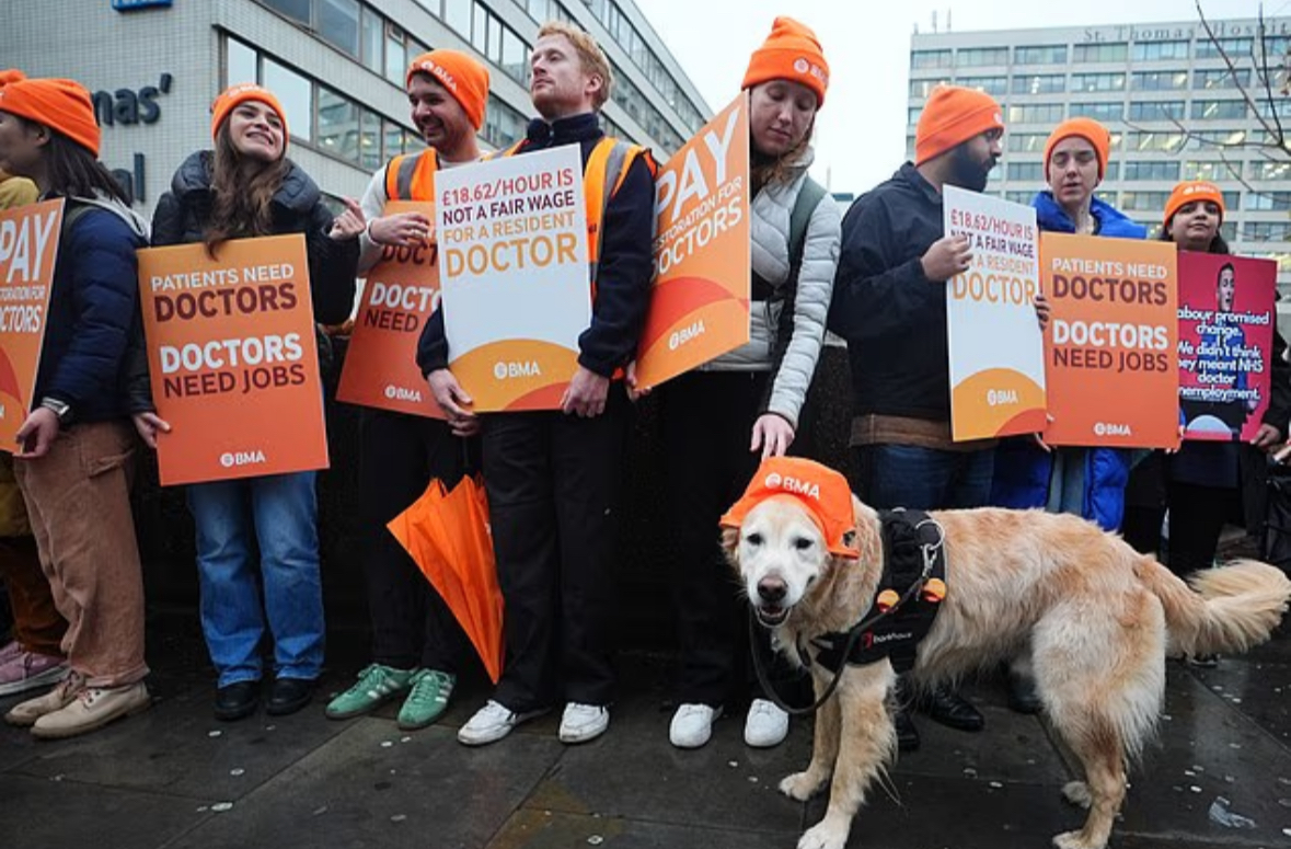 تحذير صحي قبل الكارثة.. إنفلونزا قوية تضرب بريطانيا 3 1765385957 746 تحذير صحي قبل الكارثة إنفلونزا قوية تضرب بريطانيا