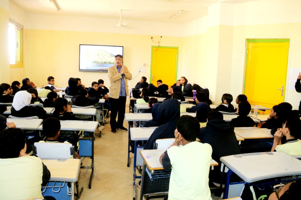 مؤسسة زاهي حواس بتنظم محاضرة تثقيفية في أسوان 3 1765454236 910 مؤسسة زاهي حواس بتنظم محاضرة تثقيفية في أسوان