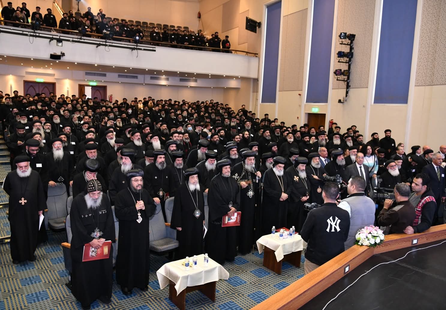 البابا تواضروس يقابل كهنة الرعاية الاجتماعية من الوجه البحري والقاهرة والإسكندرية 5 1765466125 981 البابا تواضروس يقابل كهنة الرعاية الاجتماعية من الوجه البحري والقاهرة