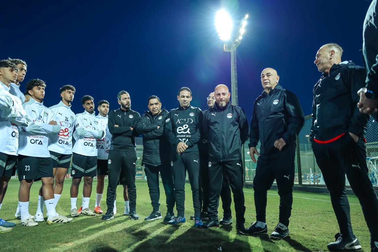 حسام وإبراهيم حسن في زيارة لمعسكر منتخب مصر للناشئين 2007 3 تدريبات منتخب مصر مواليد 2007