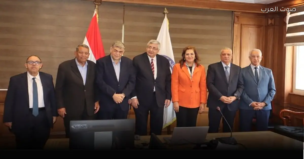 مستشار الرئيس يحضر بدء مقابلات مرشحين رئاسة جامعة بني سويف.. صور