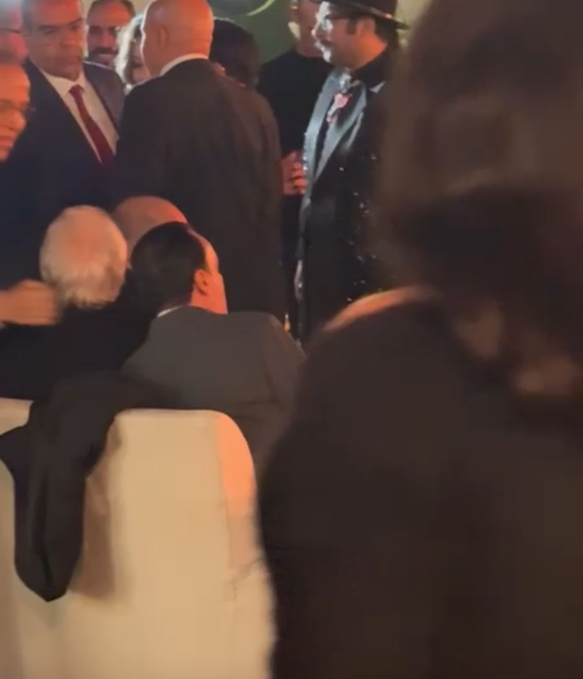 شوفوا أول صور من فرح بنت محمد هنيدي 8 1765563741 855 شوفوا أول صور من فرح بنت محمد هنيدي