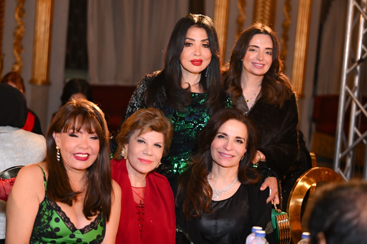 أركان فؤاد ونادية مصطفي يحتفلوا بزفاف بنتهم مع النجوم | صور 4 أجواء الحفل