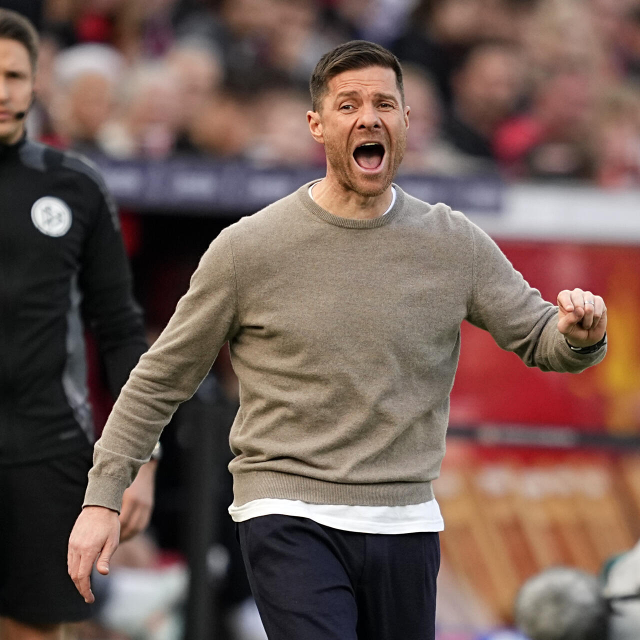 صلاح ولا سلوت؟ مين هيخلف مدرب ليفربول والإدارة مصممة على بقاء الفرعون 4 تشابي ألونسو