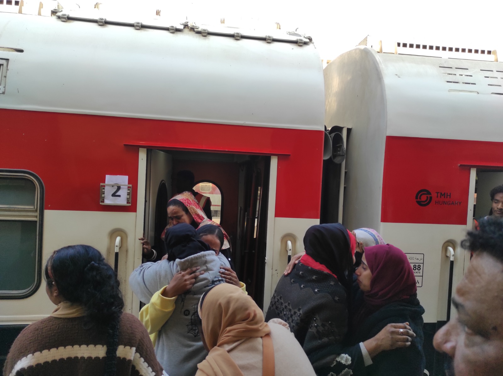 سكك حديد مصر مستمرة في نقل الإخوة السودانيين في مشروع العودة الطوعية 3 1765629319 433 سكك حديد مصر مستمرة في نقل الإخوة السودانيين في مشروع