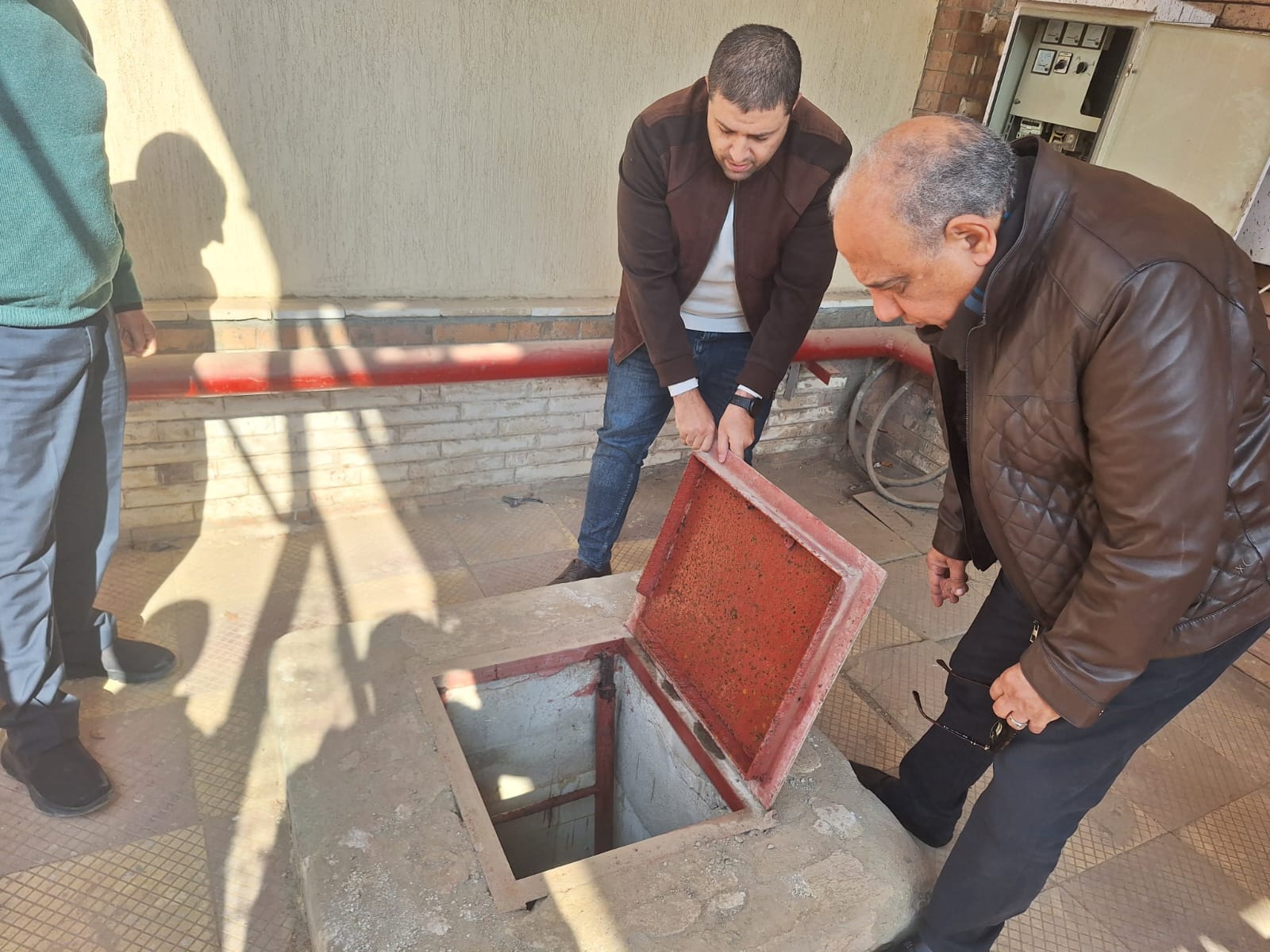 وزير الكهرباء يقوم بجولة مفاجئة: المواطن له حق في خدمة كويسة 4 1765633696 500 وزير الكهرباء يقوم بجولة مفاجئة المواطن له حق في خدمة