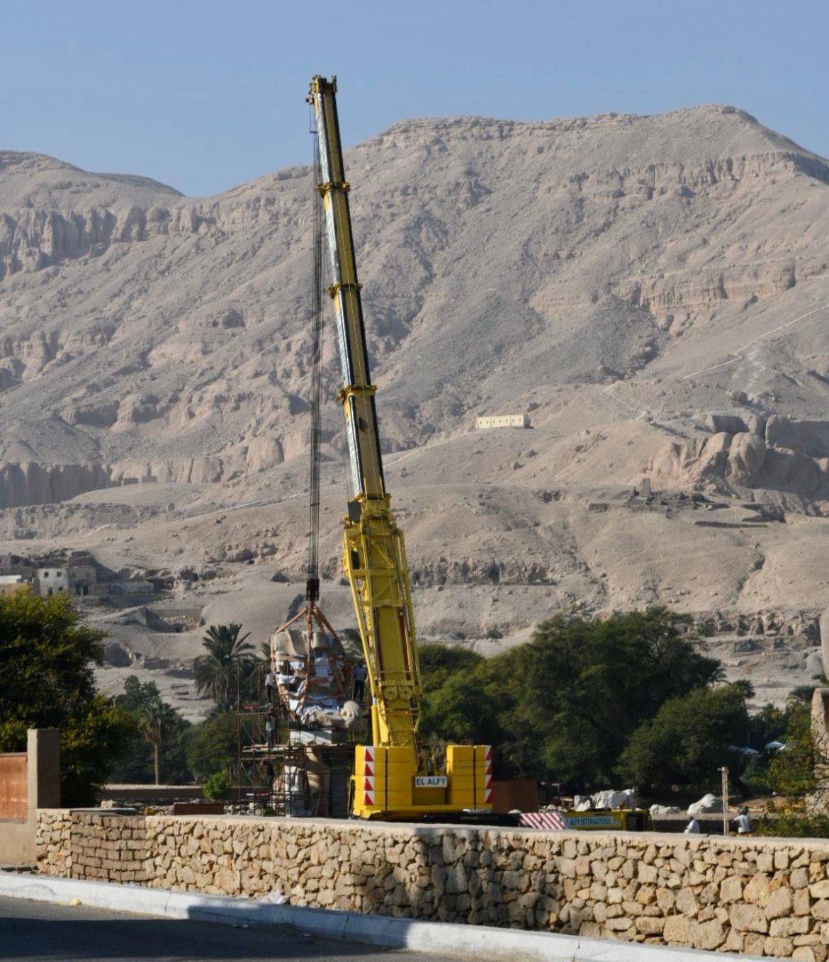 افتتاح تمثال الملك أمنحتب الثالث في البر الغربي بالأقصر النهارده 2 افتتاح تمثال الملك أمنحتب الثالث في البر الغربي بالأقصر النهارده