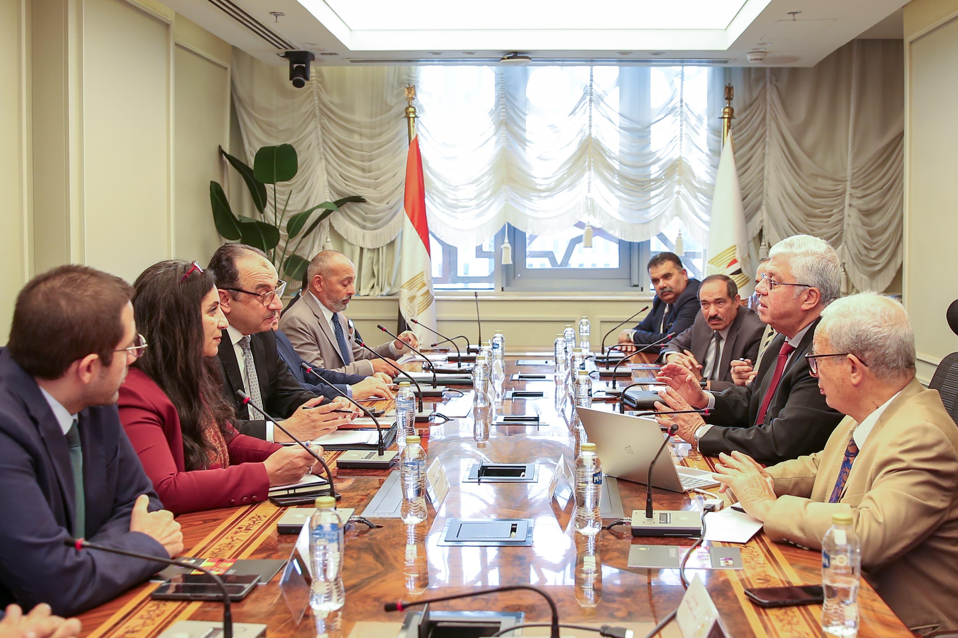 التعليم العالي وقطاع الأعمال يعلنوا عن خطة لإنشاء أول مدينة تعليمية جامعية متكاملة في إقليم الدلتا 2 التعليم العالي وقطاع الأعمال يعلنوا عن خطة لإنشاء أول مدينة